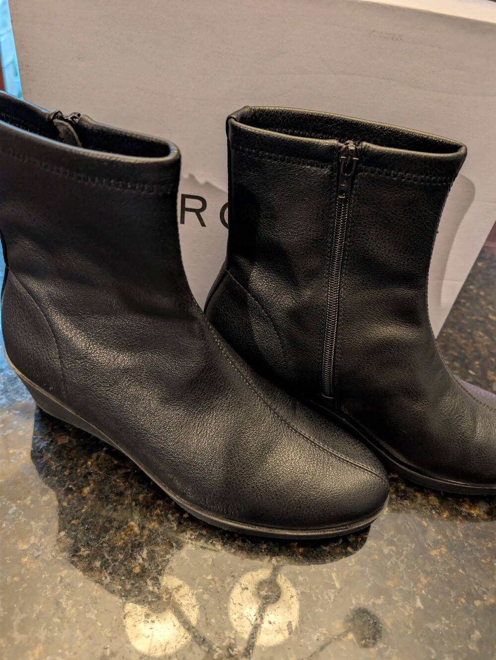 Aerosoles Black 2 Inch Wedge Zip Up Ankle Boots Booties Boots Mid Seam Sz 10